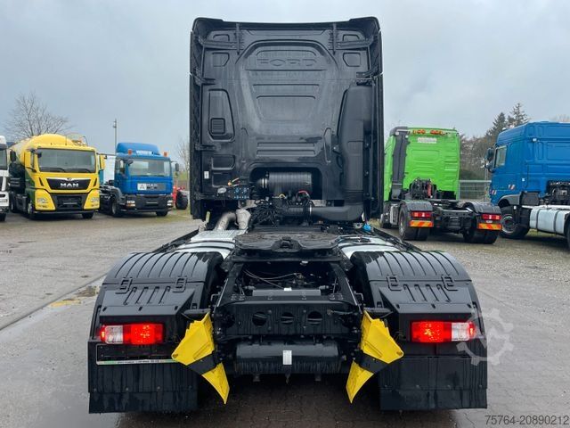 Standard SZM FORD F-Max 500 / 4x2 / Retarder / Navi / 1. Hand