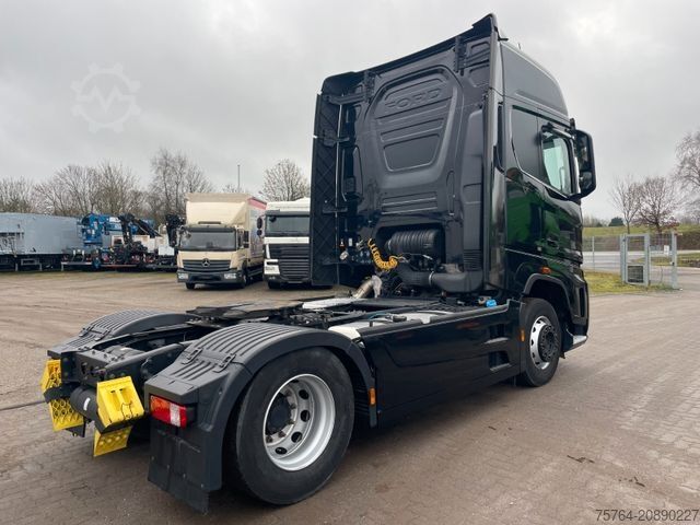 Standard SZM FORD F-Max 500 / 4x2 / Retarder / Navi / 1. Hand