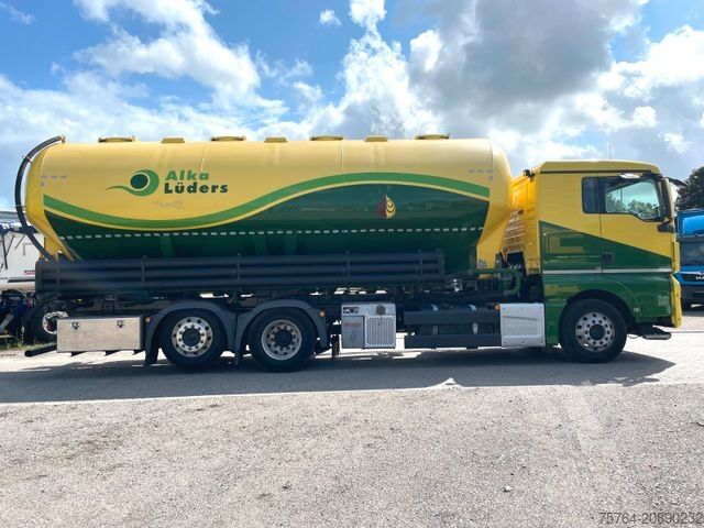 LKW mit Tankaufbau MAN TGX 26.460 mit 31m³ Heitling Silo / 4 Kammern