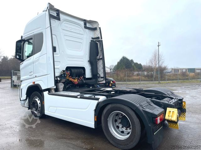 Standard SZM FORD F-Max 500 / 4x2 / Retarder / Navi / 1. Hand