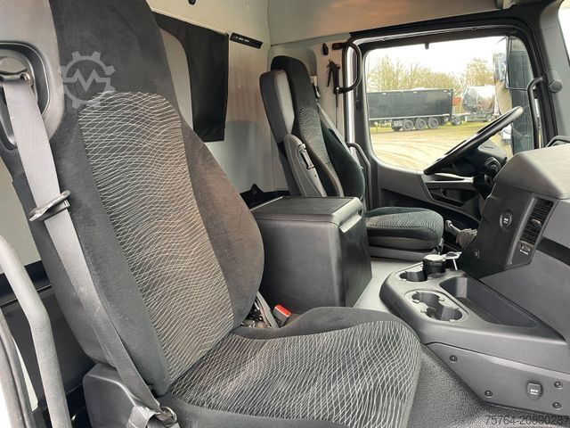 Kipper LKW MERCEDES-BENZ 3351 Arocs/ABNEHMBARER Kran/Kipper/Bordmatik/6x6