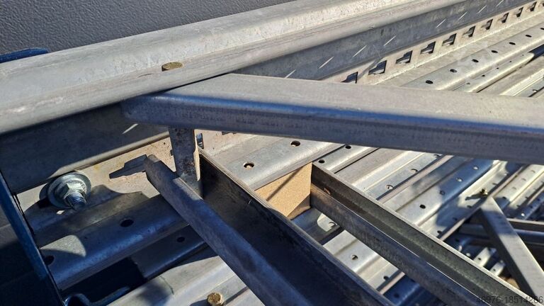 High-bay warehouse pallet racking system shelf Mecalux / Regallänge: 9,85 lfm. Regalständer: 2.000 x 1.100mm