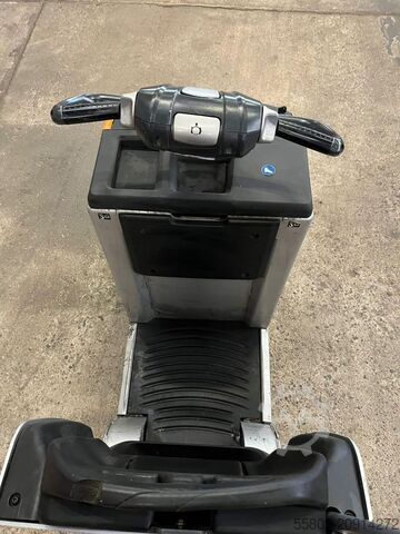 Tow Tractor Still Still LTX BJ 2020