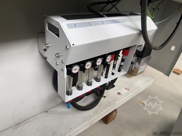 Injection molding machine Arburg 520H 1500-800 e²