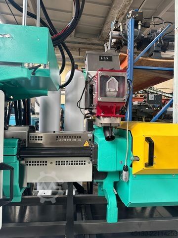 Injection molding machine Arburg 520S 1600-400/170 e²