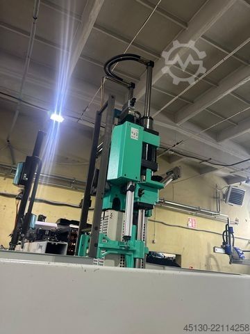 Injection molding machine Arburg 570C 2000-350/150