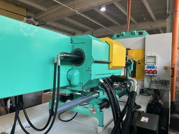 Injection molding machine Arburg 3200-1300 e²