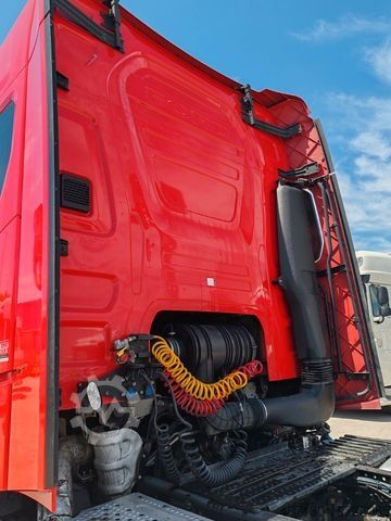 Standard tractor unit FORD F-MAX 500