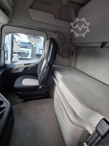 Standard tractor unit FORD F-MAX 500