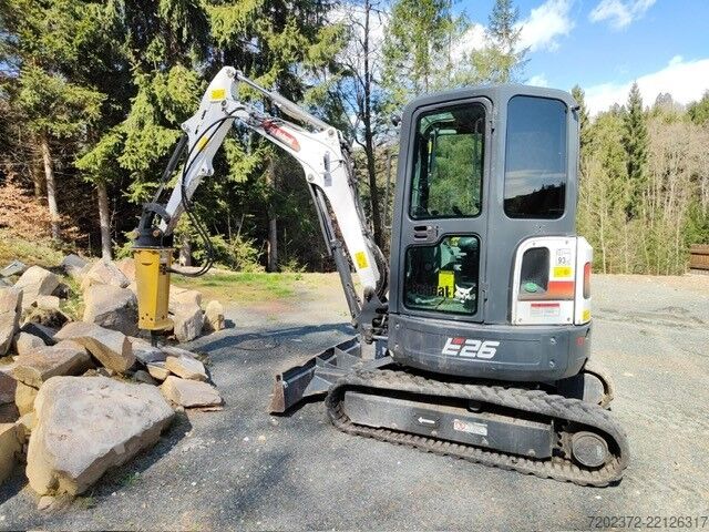 Mini excavator Bobcat E26