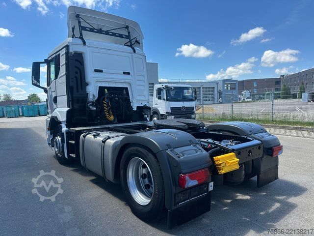 Standard tractor unit MAN 18.400 TGS BL SZM  2xTank