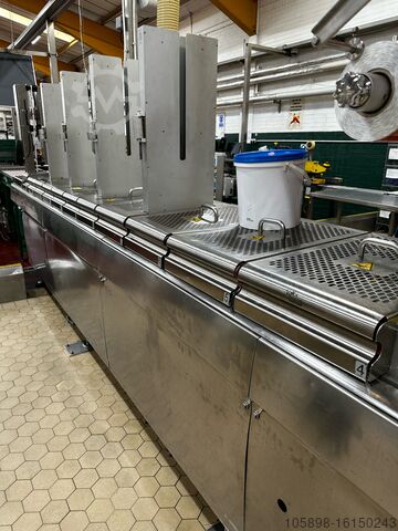 Multivac-Tiefziehmaschine für 14g- und 20g-Portionen Multivac R245
