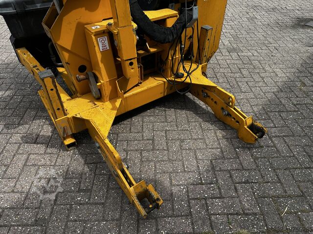 Mulcher McConnel PA7700T Midcut