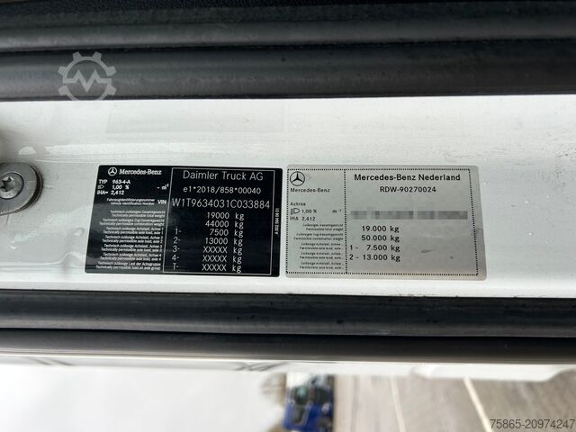 Standard tractor Mercedes-Benz Actros 1842 Gigaspace / 430 dkm / NL Truck / AP...