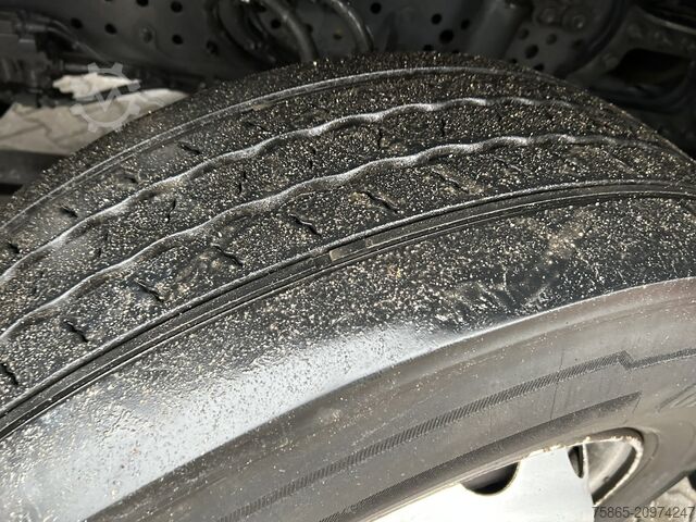 Standard tractor Mercedes-Benz Actros 1842 Gigaspace / 430 dkm / NL Truck / AP...