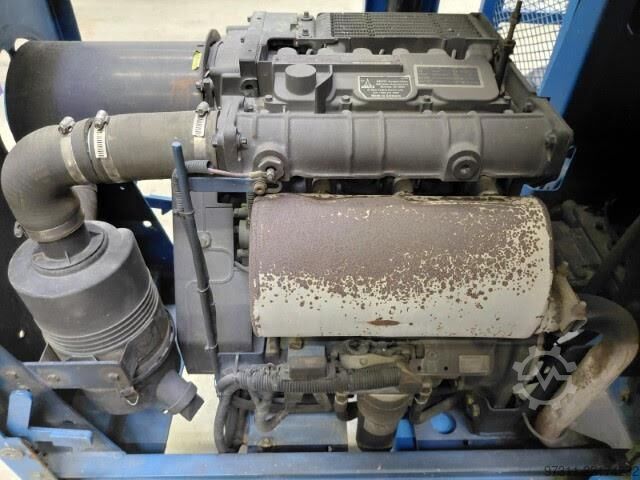 Scherenhebebühne Genie GS-4390 RT