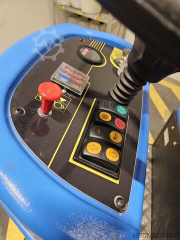 Aufsitzkehrmaschine 6500nm2  Weidner KS1 Weidner Star 110  KS1-00110E electric sweeper 6500nm2/h