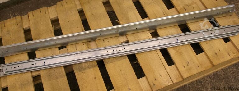 Schubladenschiene 1500/30/H75 mm