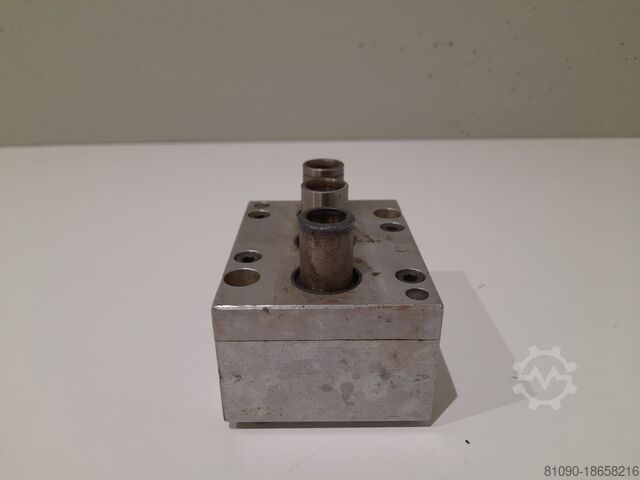 DRILLING HEAD 3 SPINDLES 106X80  