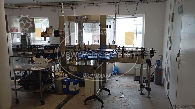 Glasflaschenreinigungs- und Abfüllanlage Diverse