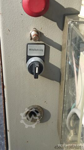 FRÄSMASCHINE FÜR PVC-RAHMEN UNTER TÜRGRIFFEN HESS BOHRSTATION U