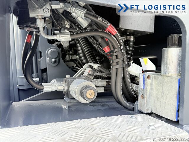 4-way forklift Combilift C4500S GAS TRIPLEX 5550 FREE-LIFT 2317H