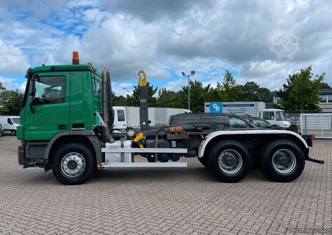 Abrollkipper MERCEDES-BENZ Actros 2641 BB / MP3/ Hyva 20.51 Abroller/ AC