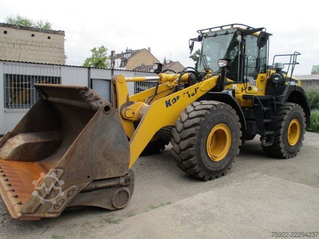 Radlader KOMATSU WA380 1. Hd aus Kommunalbesitz