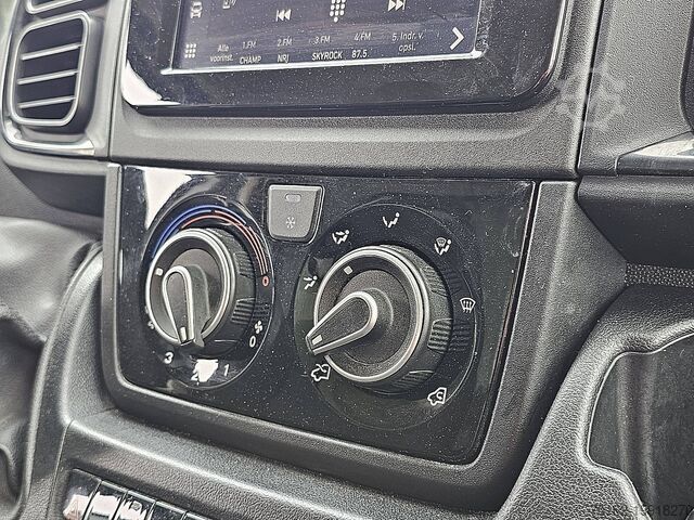 Suitcase FIAT DUCATO 2.2 Bakwagen Laadklep!