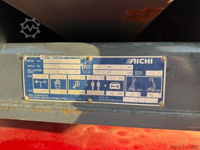 Teleskopbühne Aichi SR 12 C