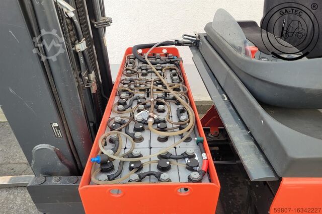 Reach trucks Linde R12B