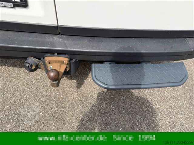 Minibus VW Crafter Kasten 35 mittellang Hochdach 4MOTION
