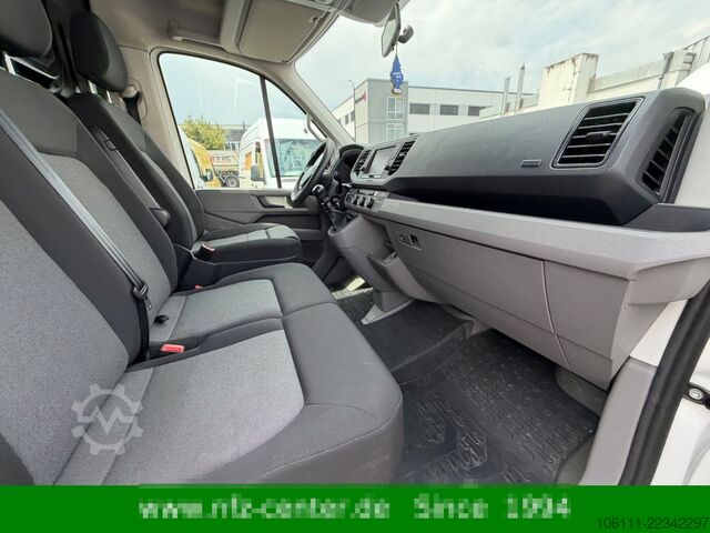 Minibus VW Crafter Kasten 35 mittellang Hochdach 4MOTION