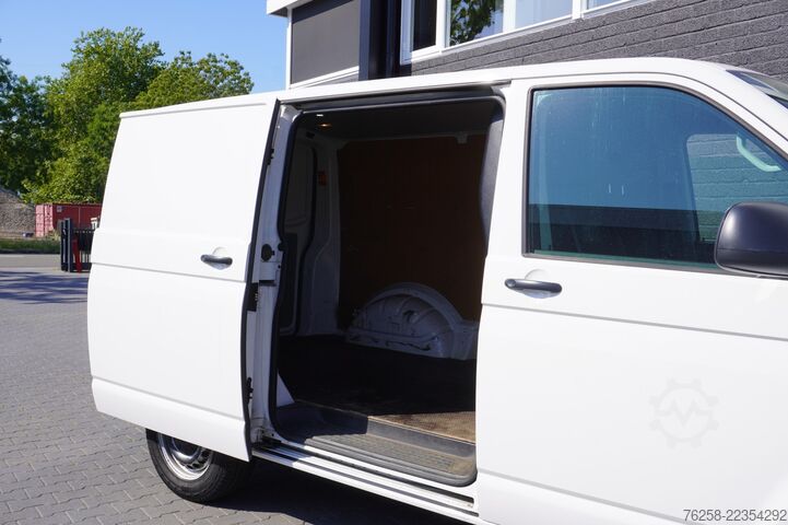 Delivery van Volkswagen Transporter 2.0 TDI - EURO 6 - Airco - Navi - C...