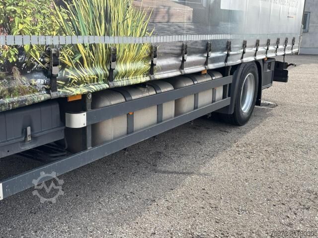 Flatbed truck with tarp  Actros 1836 L Curtainsider