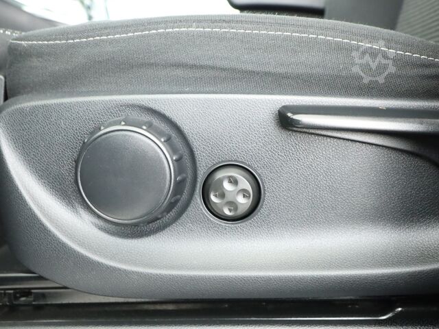 Minibus Mercedes-Benz V-Klasse V 250 d 4M EDITION Lang ACC AHK AUT LED