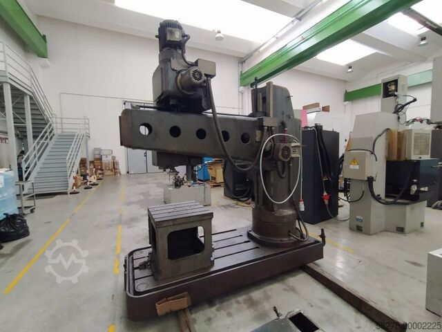 Drilling Machines - Radial MAS VR4A
