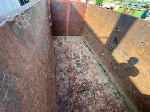 Roll-off container CONTAINER SCARRABILE USATO A CIELO APERTO