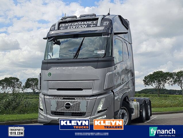Standard-SZM VOLVO FH 500 Aero 6x2 Boogie