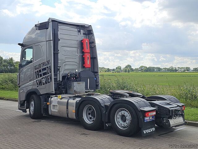 Standard-SZM VOLVO FH 500 Aero 6x2 Boogie