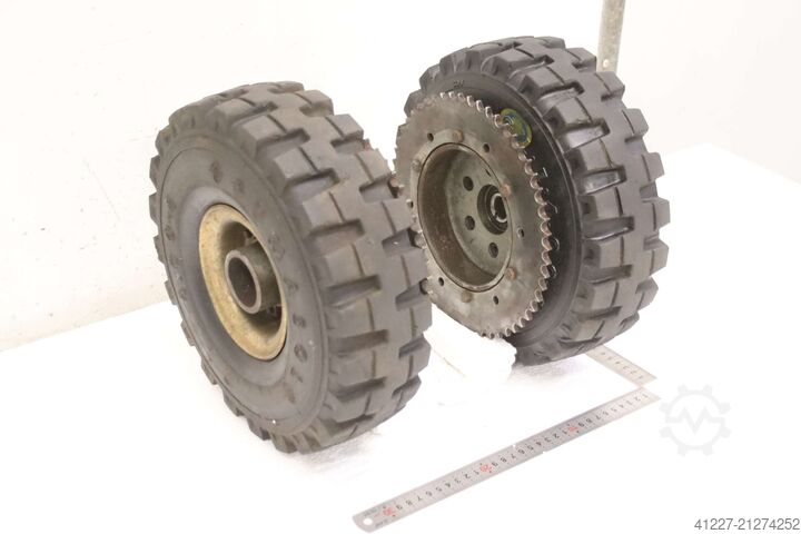 Vollgummi Reifen mit Felge und Zahnkranz Gumasol Softy 4.00-4