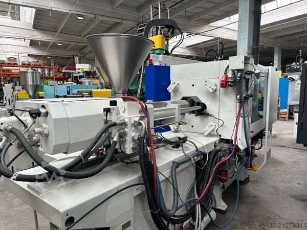 Injection molding machine BATTENFELD TM 100/525