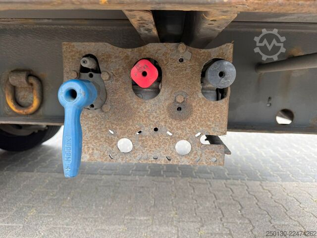 Open semitrailer with tarp KRONE SD PritschePlane Mega Edscha