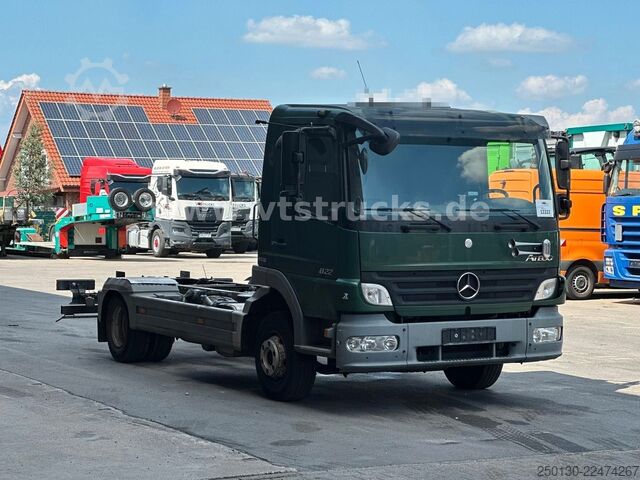 Van chassis MERCEDES-BENZ Atego 822 L Fahrgestell