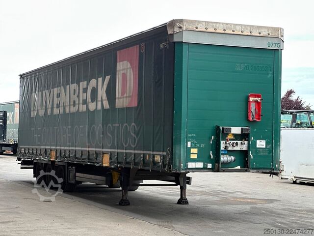 Open semitrailer with tarp SCHMITZ CARGOBULL SCB*S3T MegaTrailer Curtainsider Edscha
