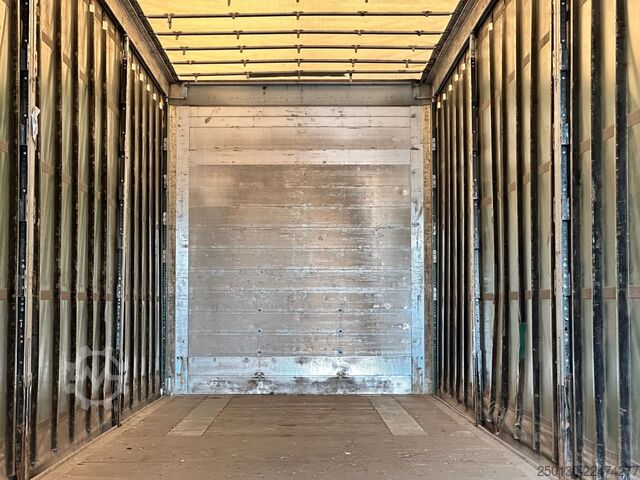 Open semitrailer with tarp SCHMITZ CARGOBULL SCB*S3T MegaTrailer Curtainsider Edscha