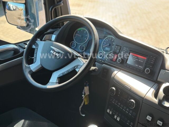 Heavy-duty truck MAN TGX 33.480 6x4 BLS NAVI KLIMA Intarder 83to
