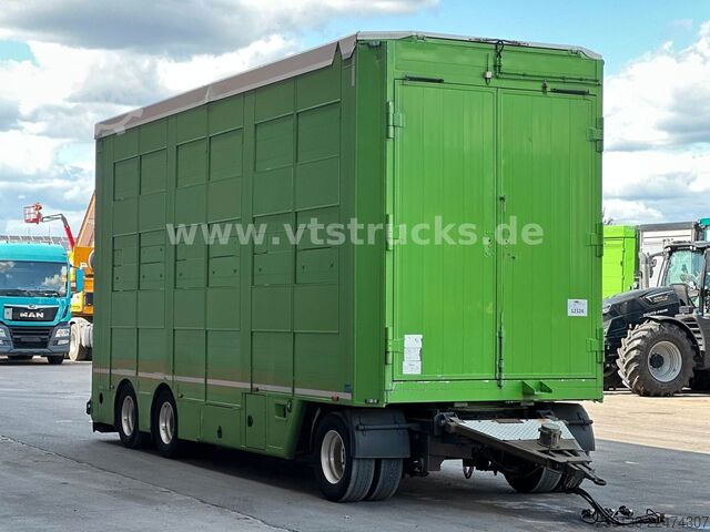 Horse transport trailer  Cuppers LVA 09-16 AL 3-Stock Viehanhänger,