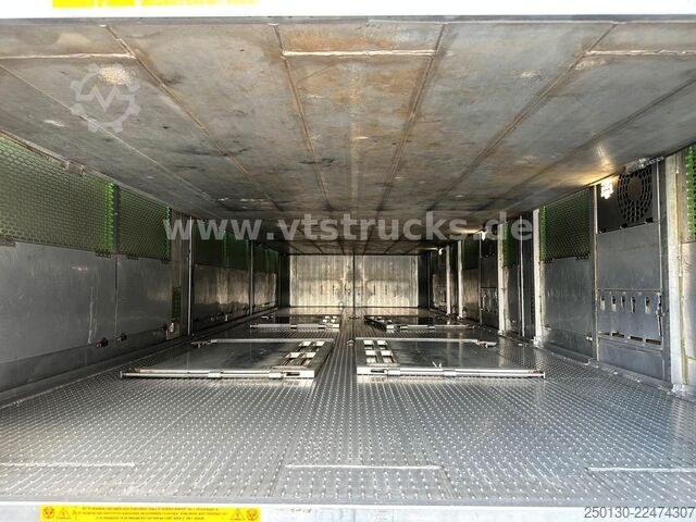 Horse transport trailer  Cuppers LVA 09-16 AL 3-Stock Viehanhänger,