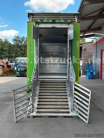 Cattle truck MAN TGX 26.440 6x2 3.Stock Cuppers Komplett-Zug